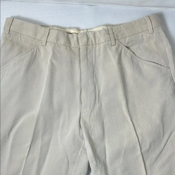 Armani Collezioni Beige Chinos Men’s Size 34 R Front Crease Straight Leg Pants